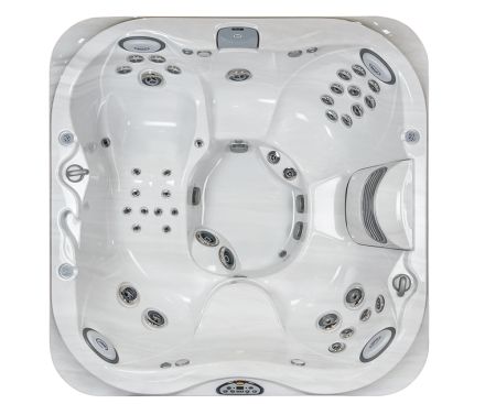 J-335 Jacuzzi Hot Tub Large Seattle store